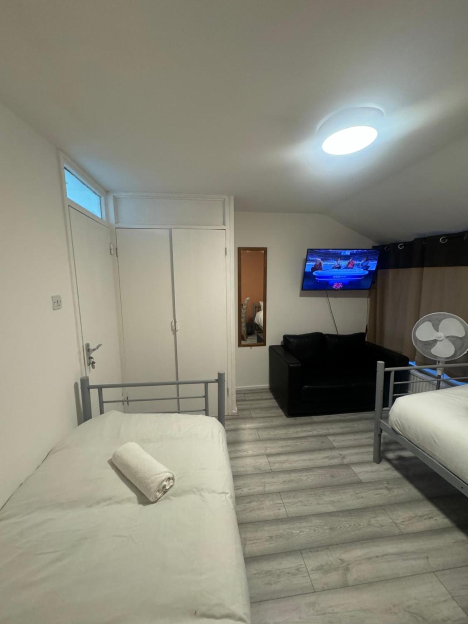 Tottenham Velvet Suites ロンドン エクステリア 写真